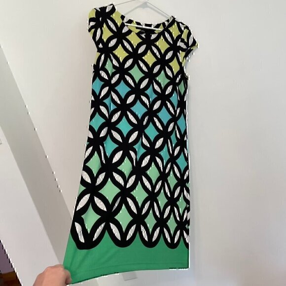 MADISON LEIGH Black White Green Geometric Print Short Cap Sleeve Sheath Dress 12 - Picture 6 of 14